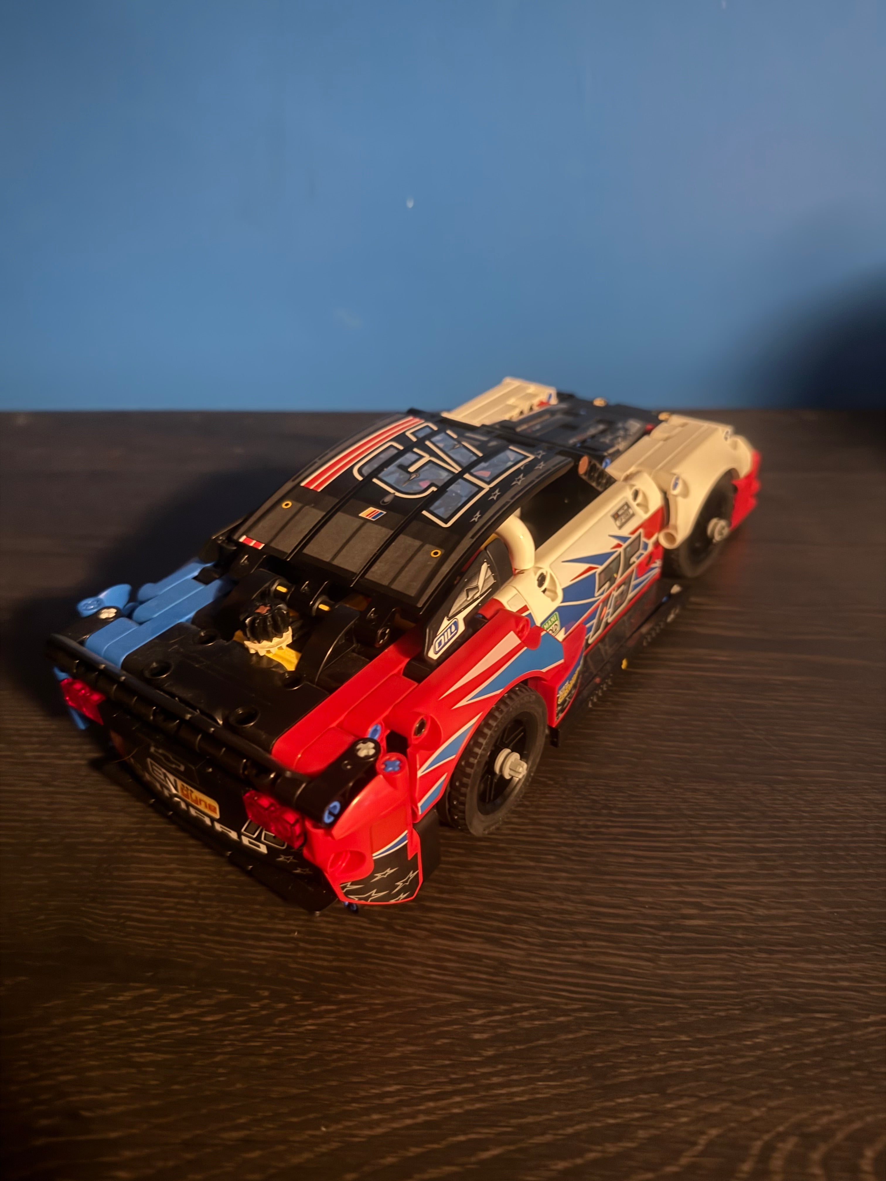 Lego NASCAR® Next Gen Chevrolet Camaro ZL1 42153