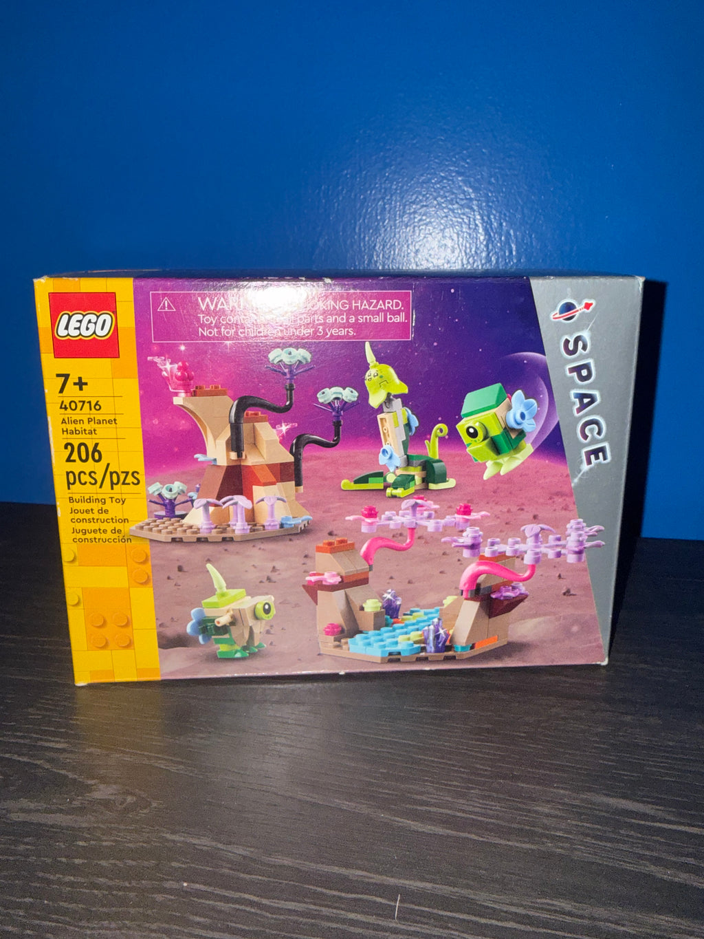 LEGO Space Alien Planet Habitat 40716