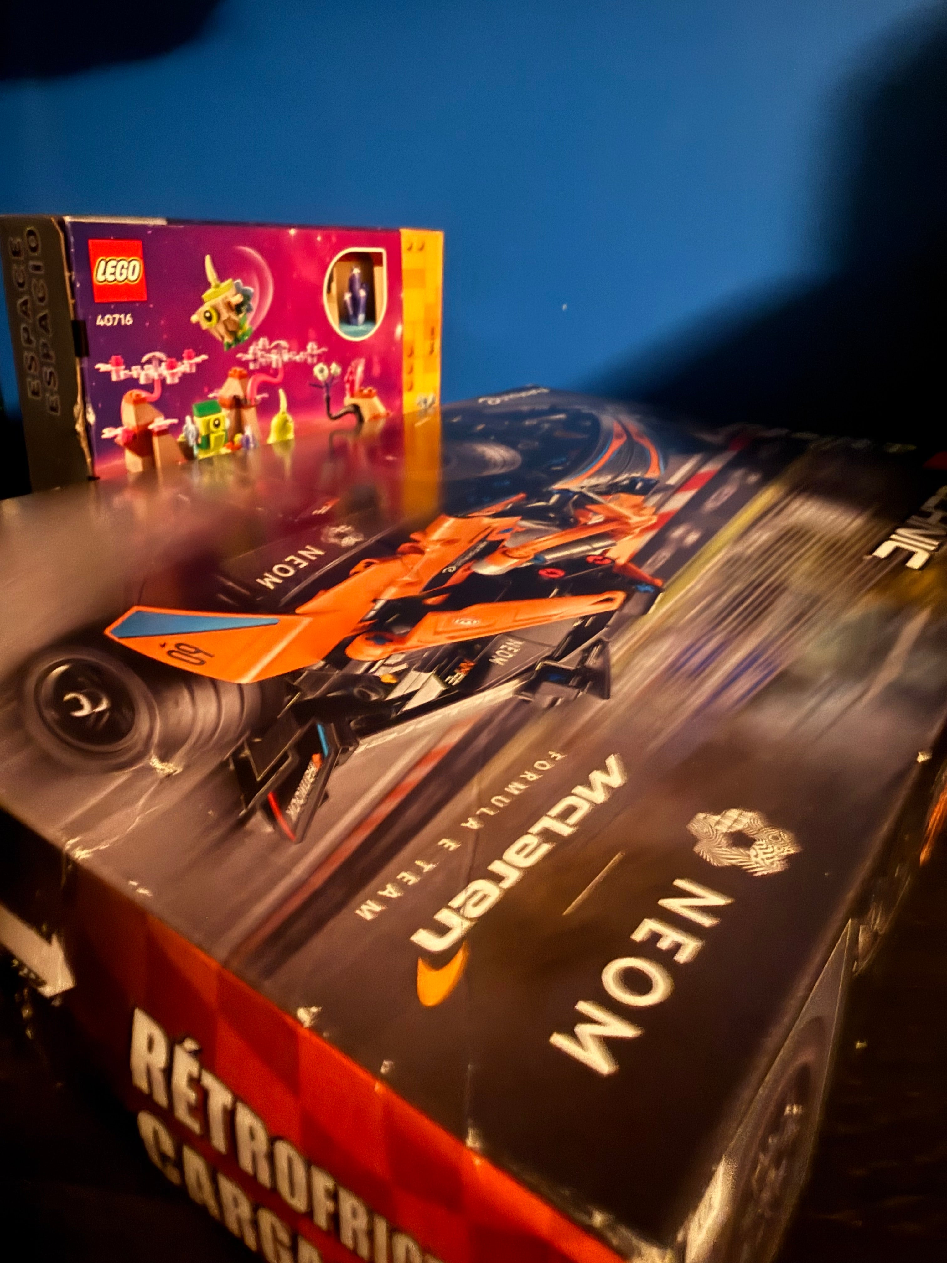 Lego Technic NEON McLaren Formula E Team 42169