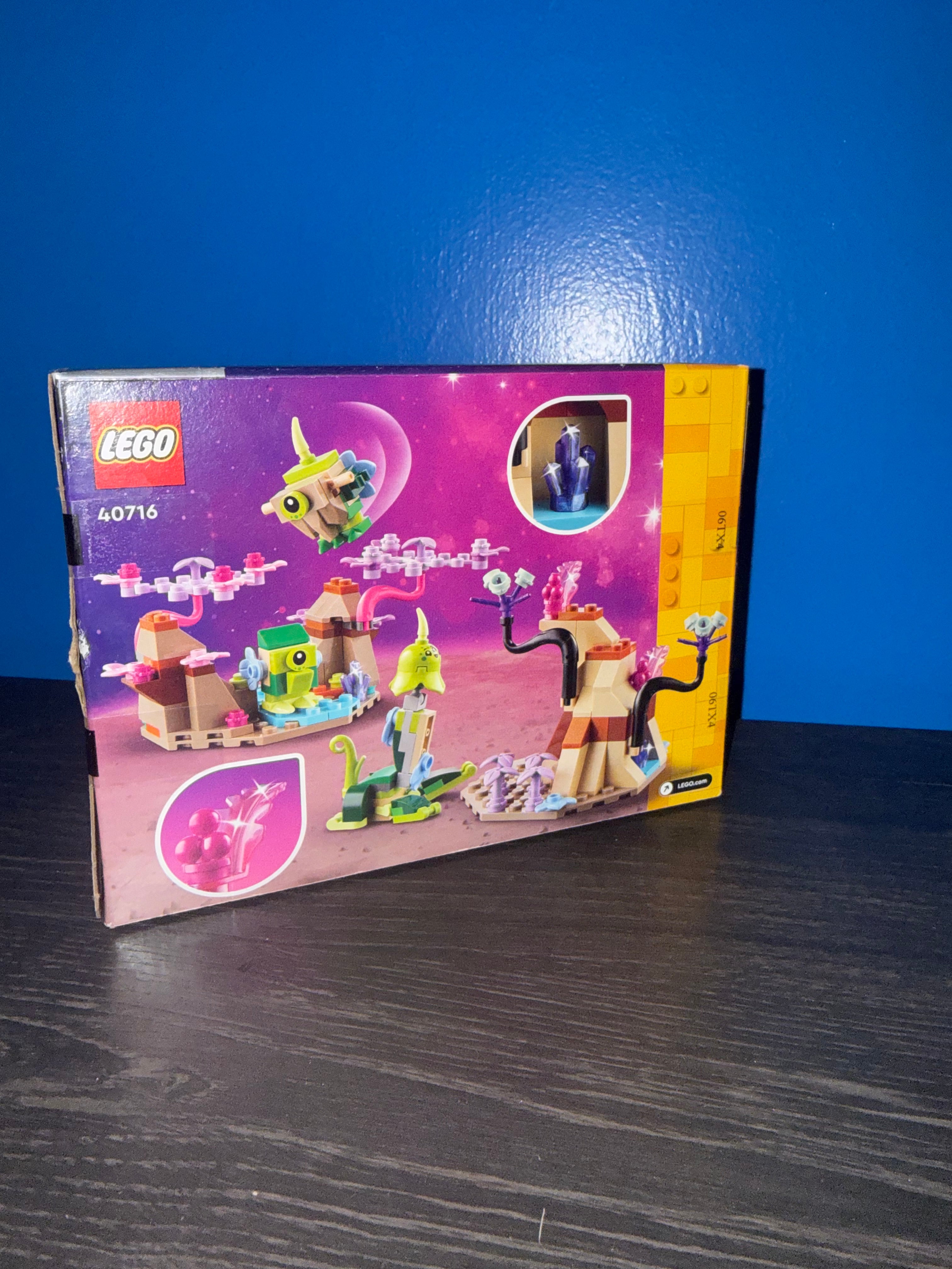 LEGO Space Alien Planet Habitat 40716