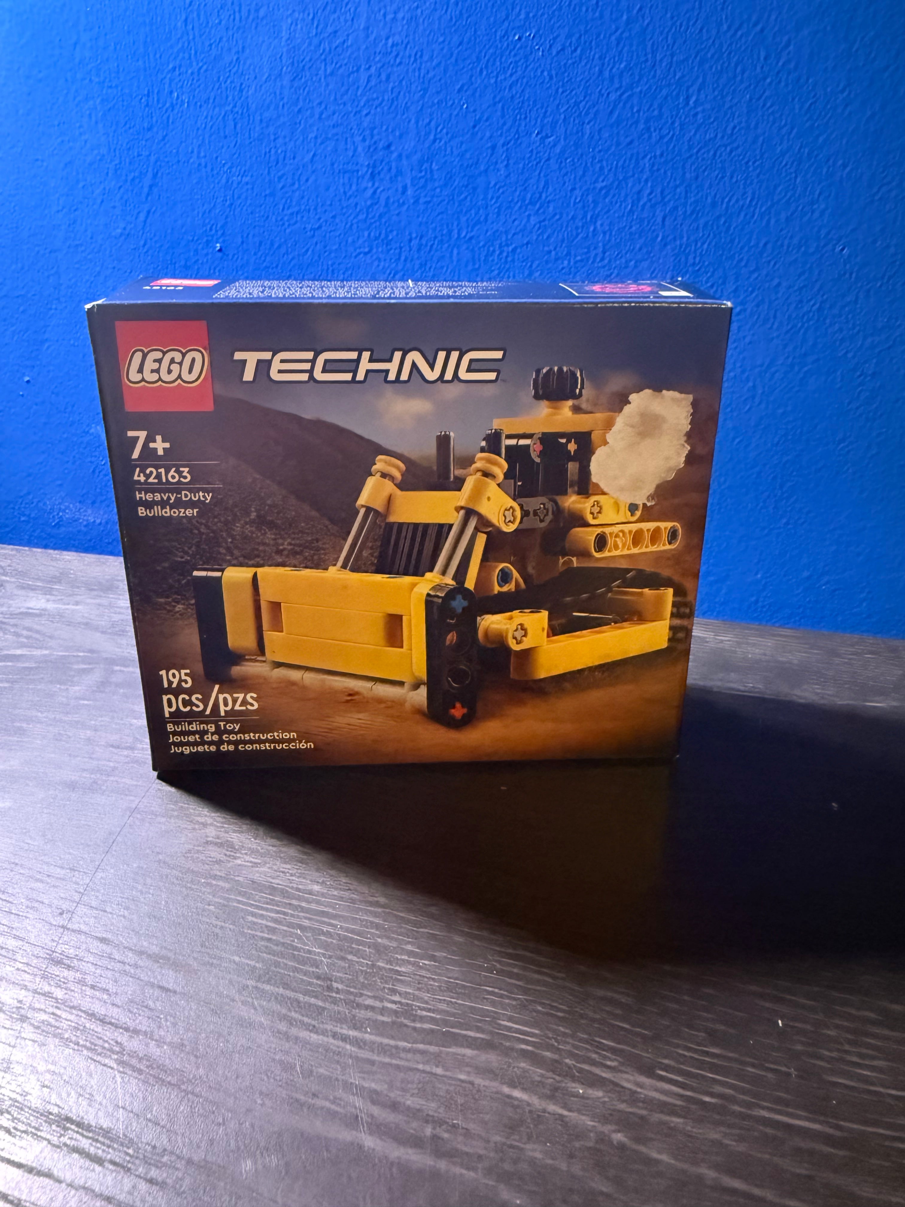 LEGO Technic Heavy-Duty Bulldozer 42163