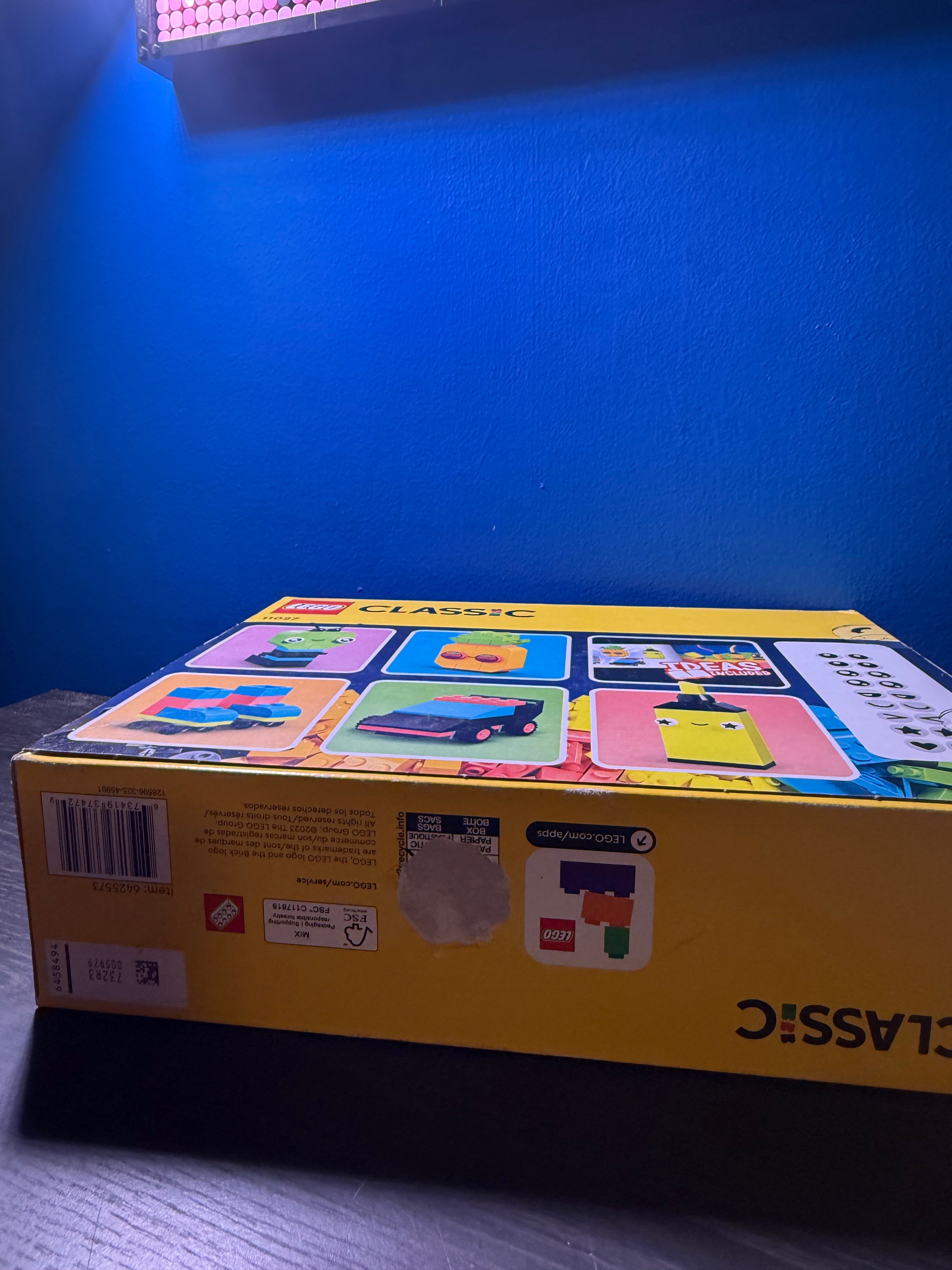 LEGO CLASSIC Creative Neon Fun 11027