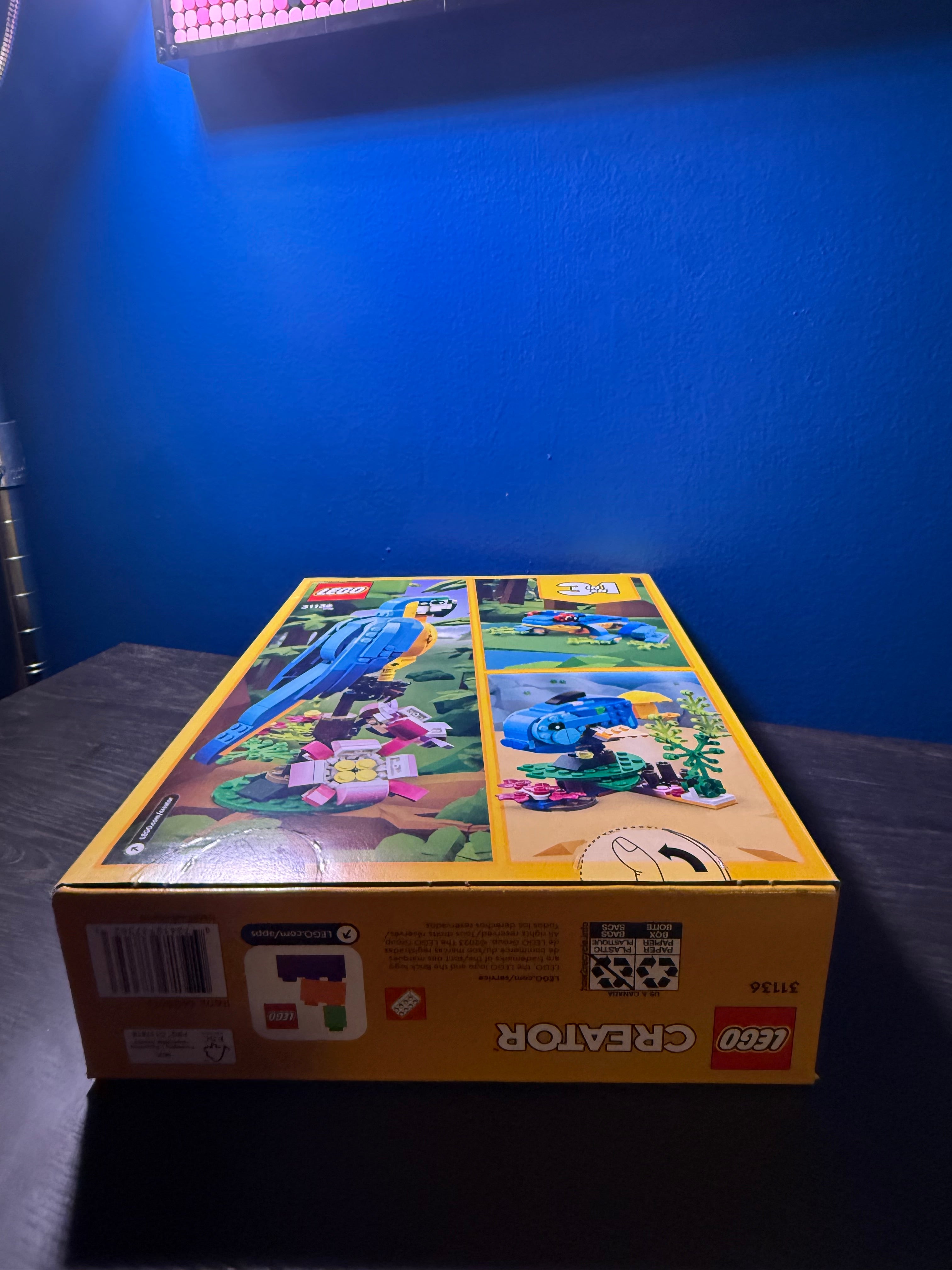Lego Creator Exotic Parrot 31136