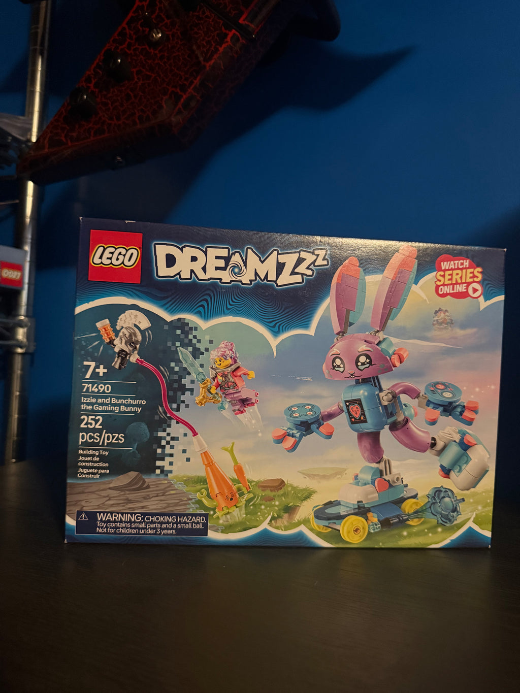 LEGO Dreamz Izzie and Bunchurro the gaming bunny 71490
